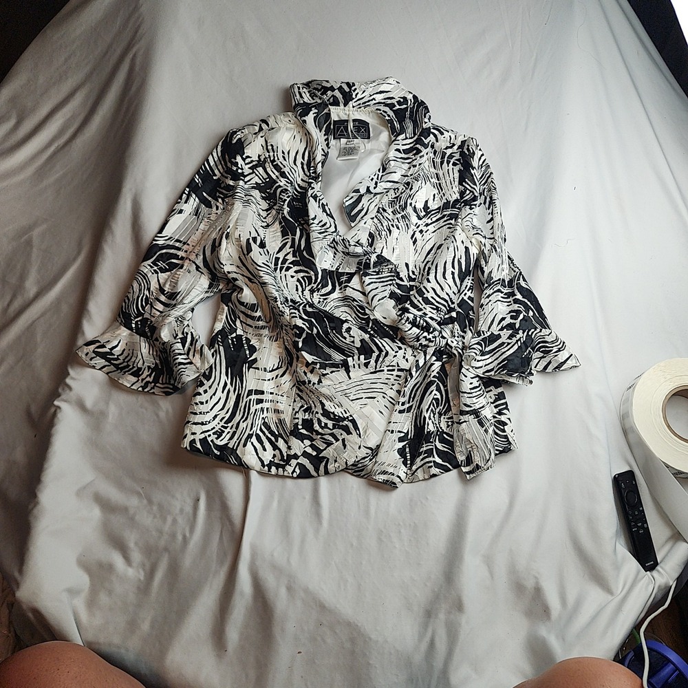 Alex Evenings Wrap Blouse Black White Abstract Ruffle Women's Size Large Petite